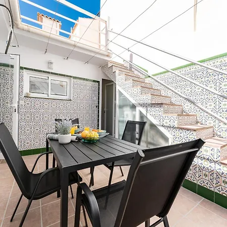 In With Terrace * Μάλαγα